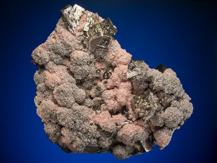 ARSENOPYRITE on RHODOCHROSITE